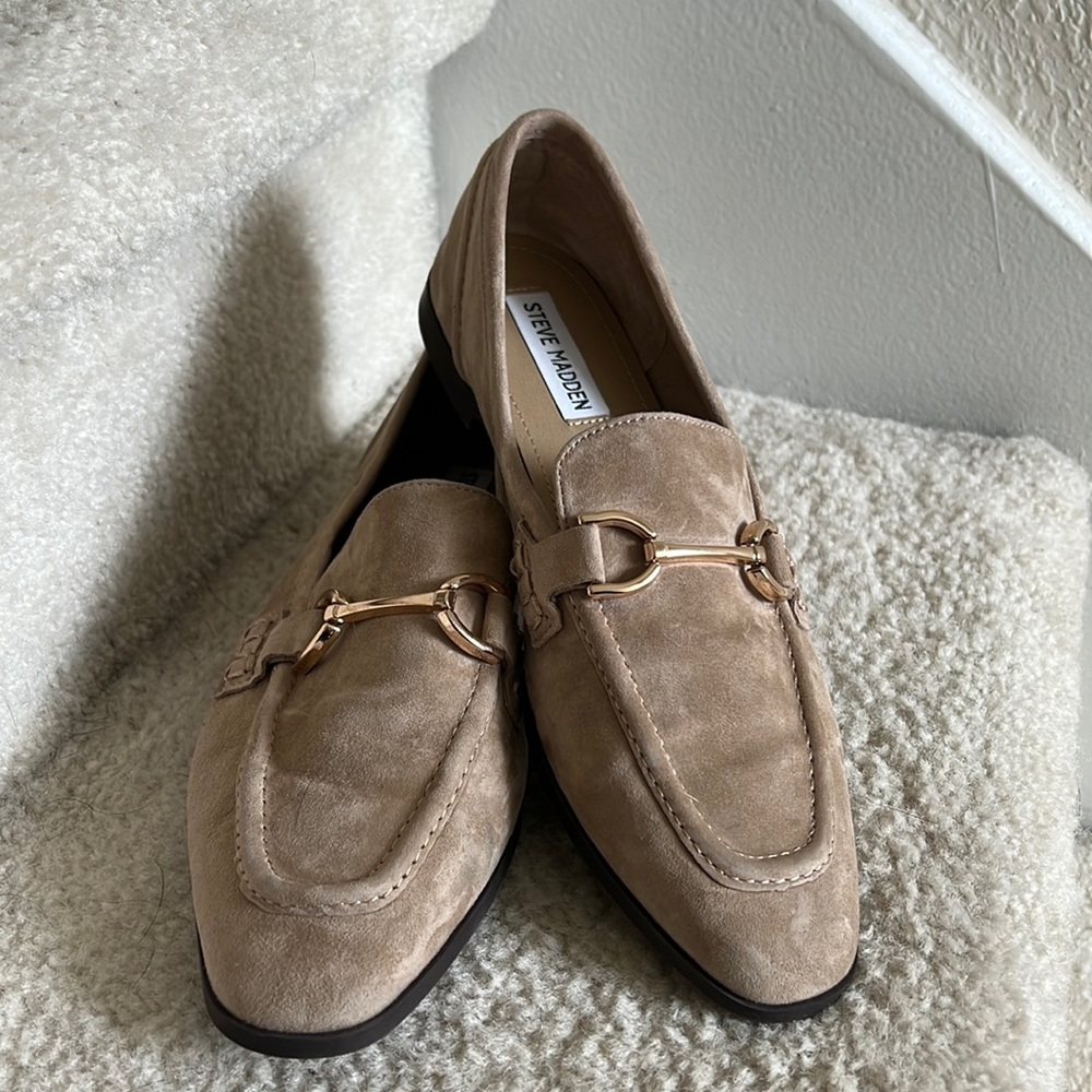 Steve Madden Carrine Tan Suede Loafers Size 8.5